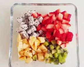 每天学道菜 | 月子餐新宠 火龙果草莓水果捞，营养滋补又美味